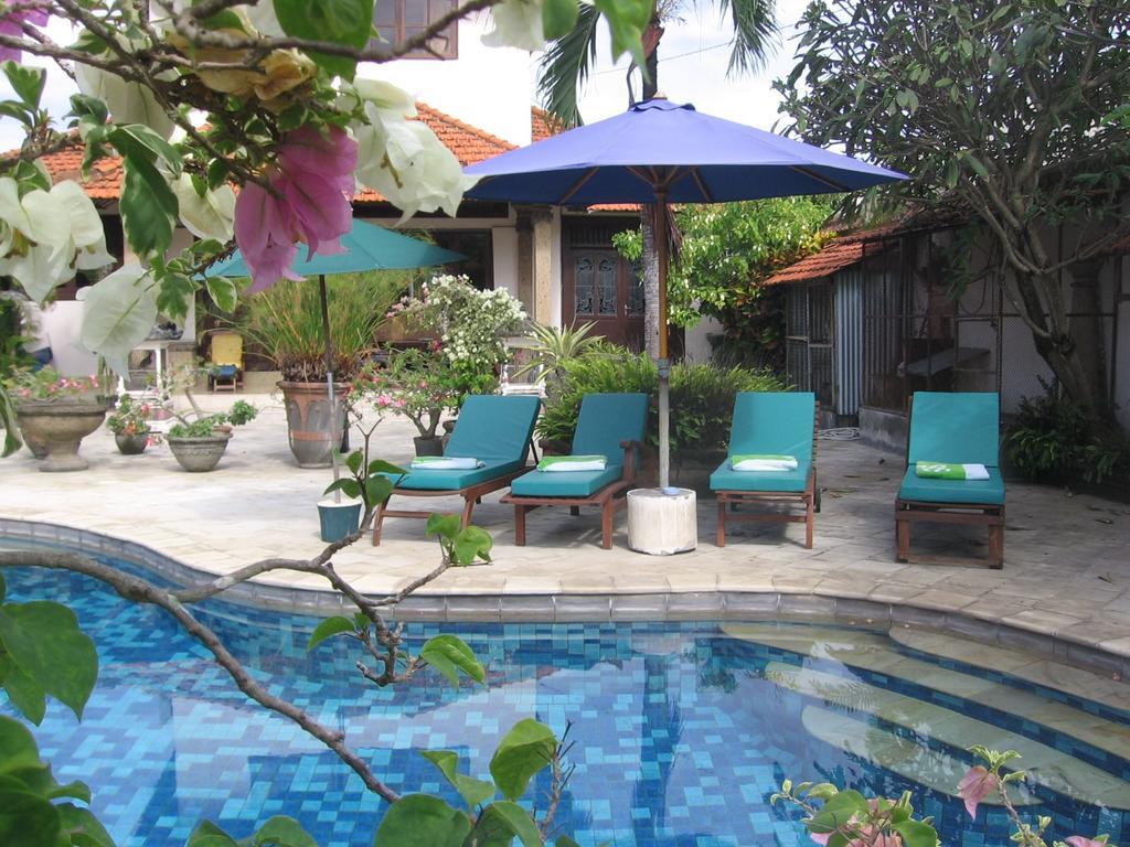 Ombak Putih Bungalows Hotel Nusa Dua  Eksteriør billede