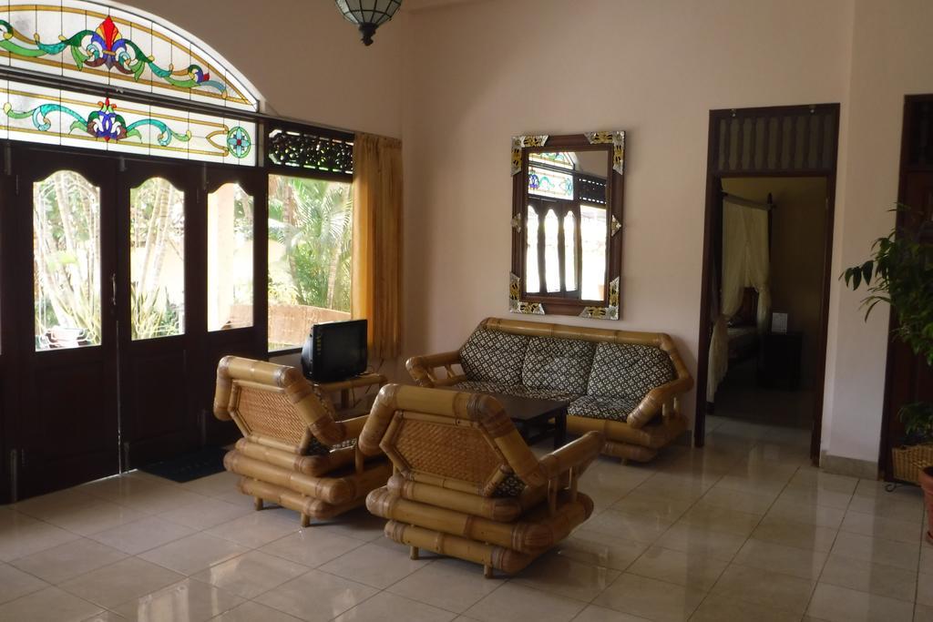 Ombak Putih Bungalows Hotel Nusa Dua  Eksteriør billede