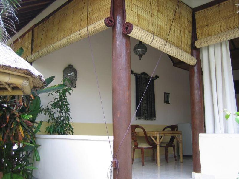 Ombak Putih Bungalows Hotel Nusa Dua  Eksteriør billede